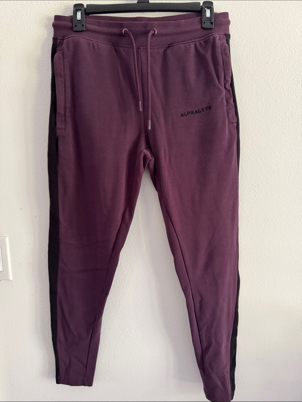 Alphalete women’s Plum Jogger Pants size S